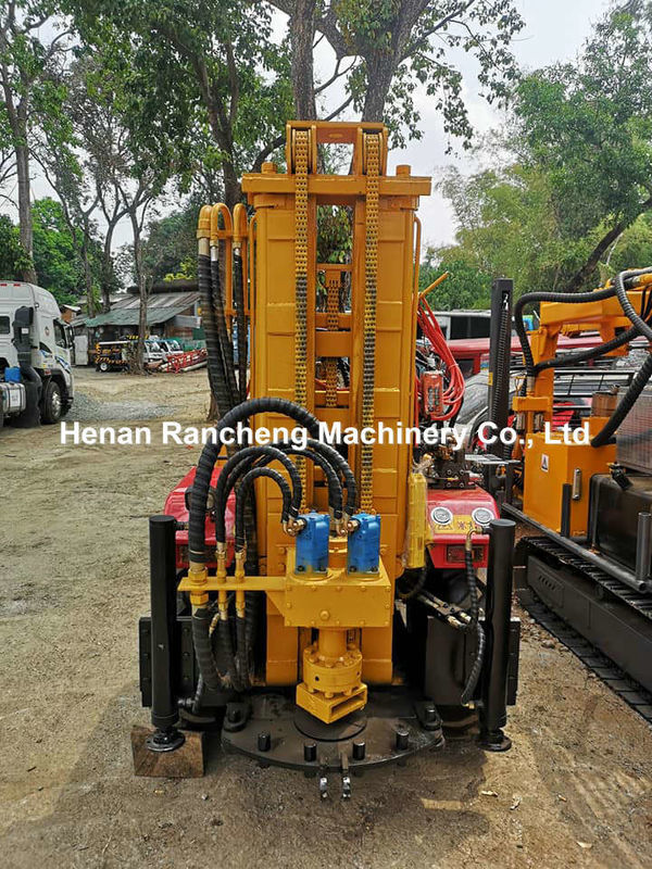 200 मीटर गहराई 40HP डीजल इंजन हाइड्रोलिक पानी कुंआ ड्रिलिंग मशीन तीन पहिया वाहन के साथ
