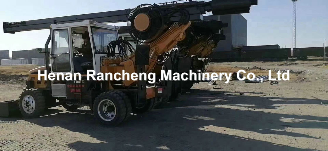 पहिया प्रकार ऑगर पाइलिंग हाइड्रोलिक रिग 11m / 13m / 15m / 20m गहराई