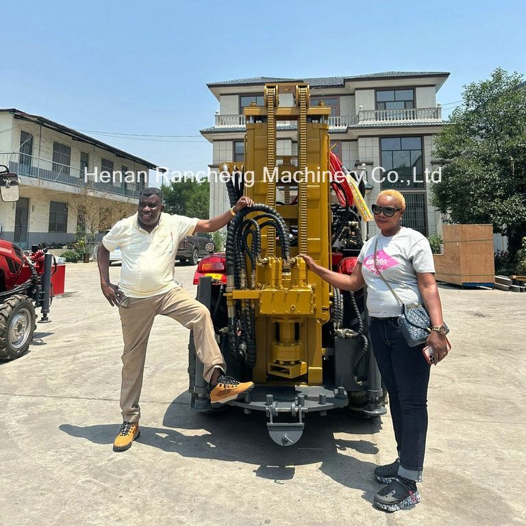 ट्रैक्टर पर लगी ड्रिल मशीन 200 मीटर गहराई तक पानी के कुएं ड्रिलिंग रिग ड्रिल करने में सक्षम