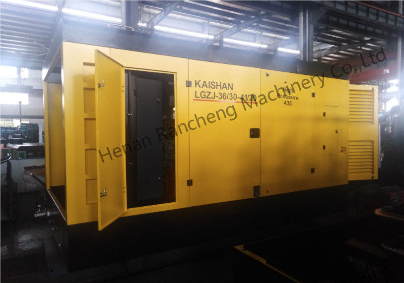 गहरी कुएं के लिए 550HP कमिंस इंजन के साथ 30bar चल स्क्रू एयर कंप्रेसर