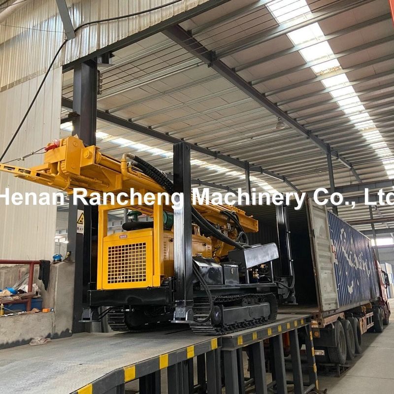 RCF800C बहुआयामी ड्रिलिंग रिग 800 मीटर गहराई हाइड्रोलिक बोरहोल रिग 154KW कमिंस इंजन के साथ