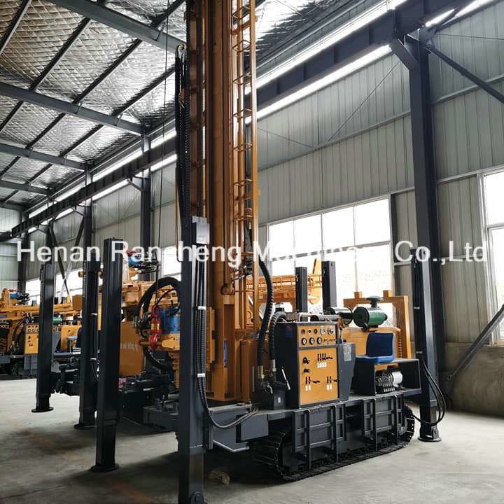 डीजल इंजन बहु-कार्यात्मक जल कुएं ड्रिलिंग रिग क्रॉलर माउंट मशीनें 118KW युचाई इंजन के साथ