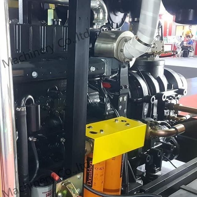 क्षमता 1107CFM दबाव 25bar डीजल इंजन स्क्रू कंप्रेसर पोर्टेबल एयर कंप्रेसर