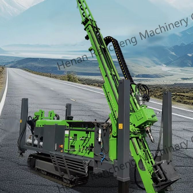 1800 मीटर BTW कोर ड्रिलिंग रिग पूर्ण हाइड्रोलिक मशीन 154KW कमिंस इंजन के साथ