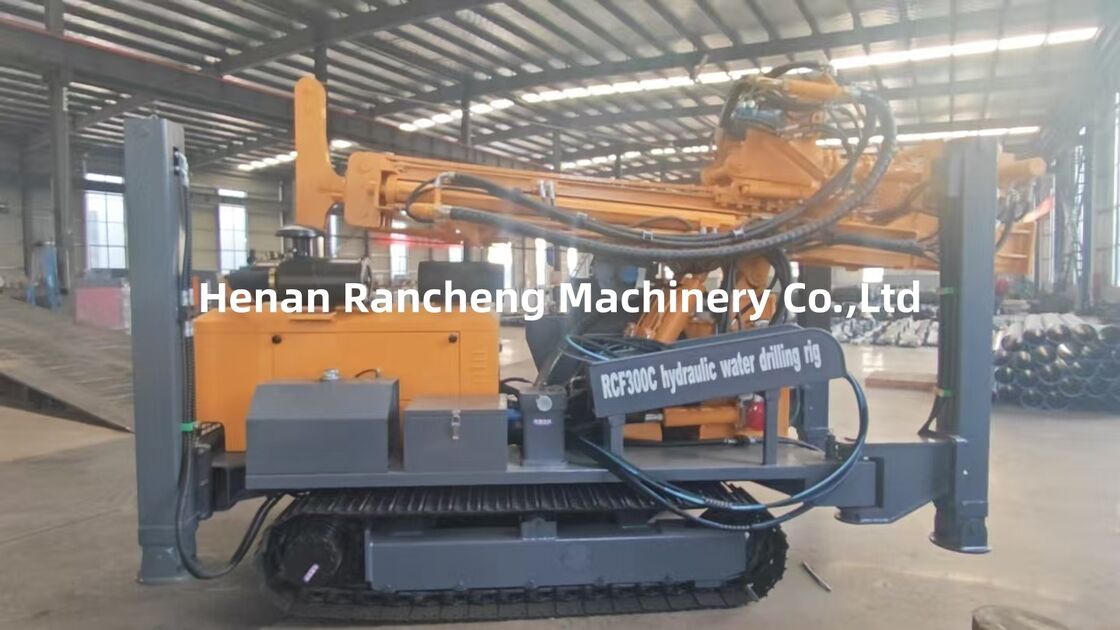 300 मीटर बोरिंग गहराई जल कुएं क्रॉलर प्रकार ड्रिलिंग रिग मशीन 85KW युचाई इंजन