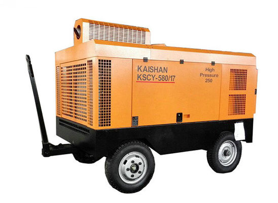 48 लीटर तेल क्षमता एयर ड्रिलिंग कंप्रेसर Cu-mmins 6CTA8.3 - C260 17bar कार्य दबाव