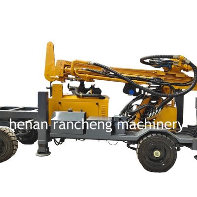 ड्रिलिंग रिग RCF220W 100 और 220 मीटर के बीच ड्रिल करने में सक्षम