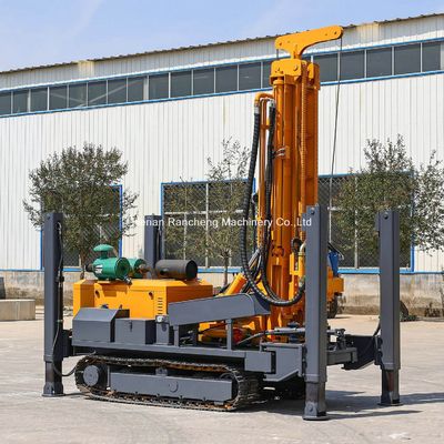 RCF300C क्रॉलर वाटर वेल ड्रिलिंग रिग 85KW युचाई डीजल इंजन से लैस